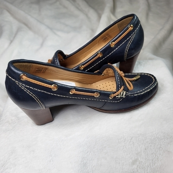 Sabago Healed Leather Shoes. Size 6B. Made in Brazil. - Picture 6 of 11
